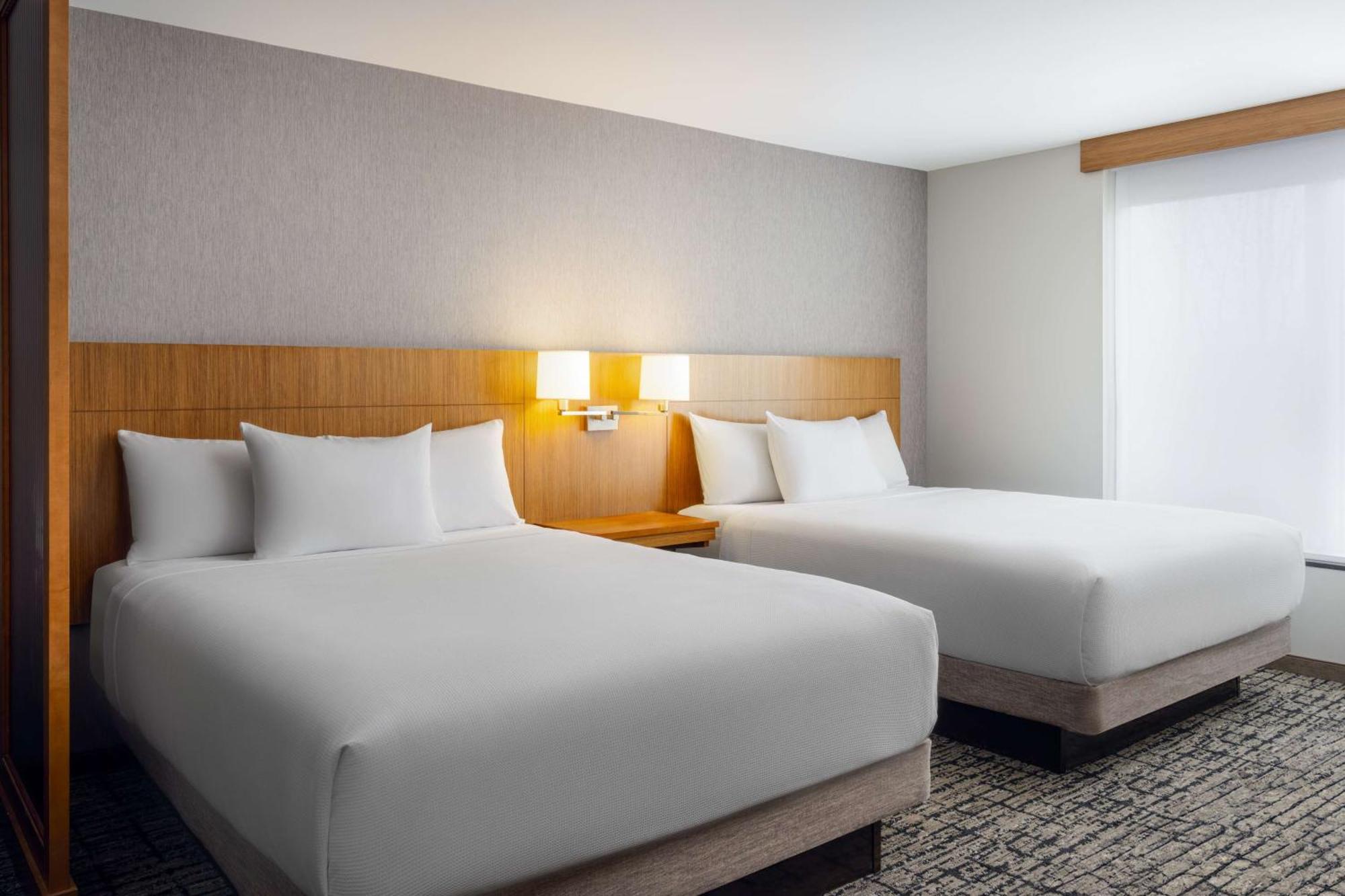 Hyatt Place Canton Lake Cable Bagian luar foto